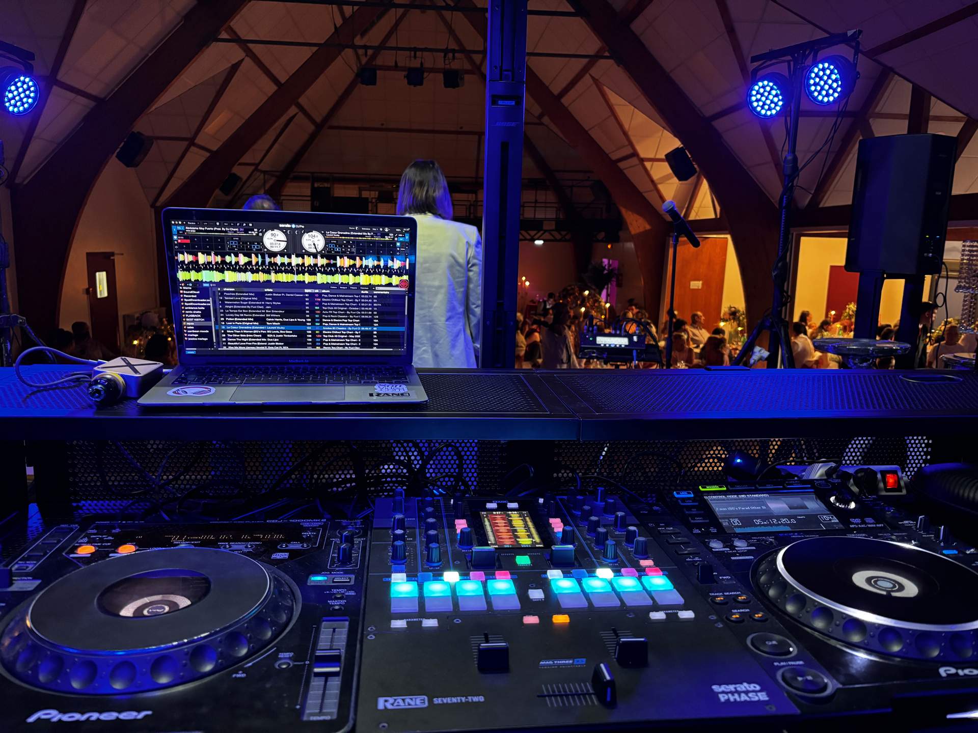 Dj pour mariages en Eure-et-Loir Dj pour mariages en Eure-et-Loir